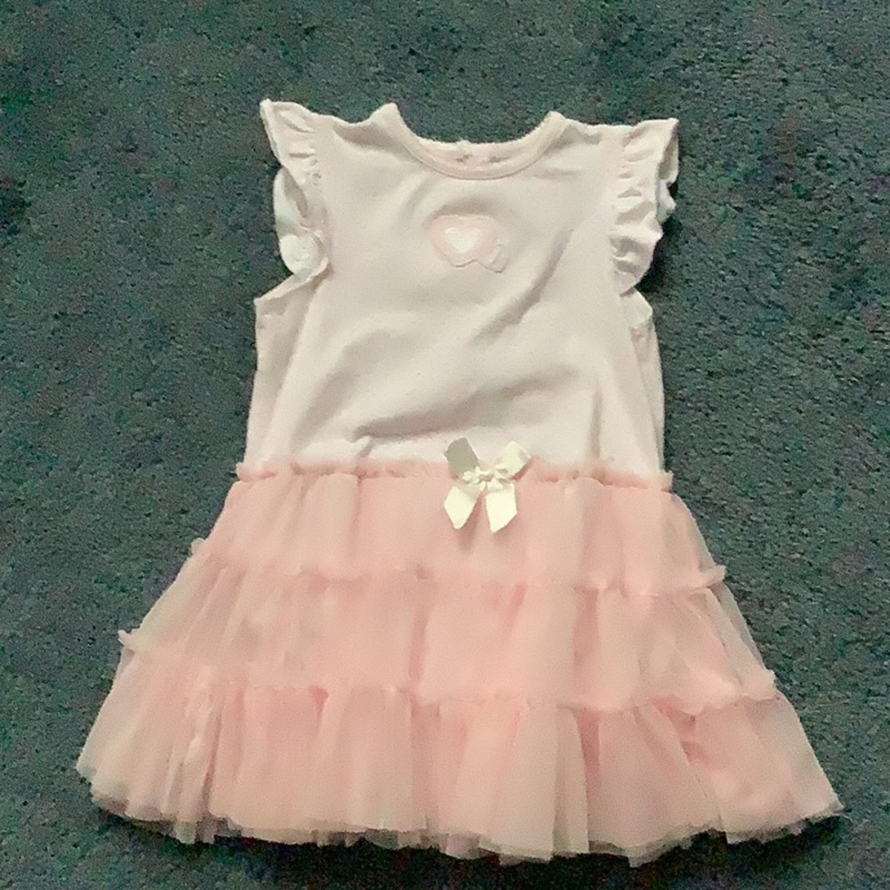 Very cute little girl’s party dress